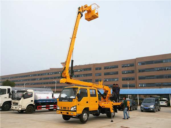 國五慶鈴五十鈴雙排座高空作業(yè)車