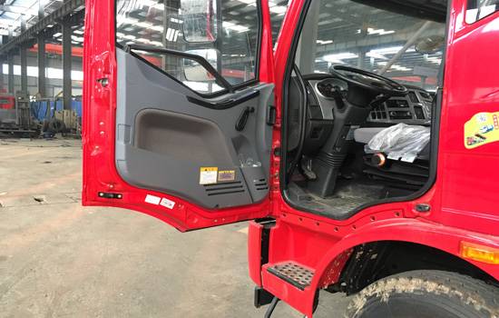 解放J6單橋平板車