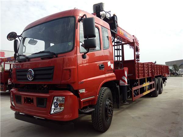 東風(fēng)后雙橋隨車吊