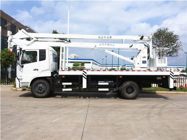 國五東風18-22米高空作業(yè)車