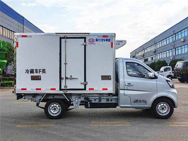 長(zhǎng)安新星卡冷藏車