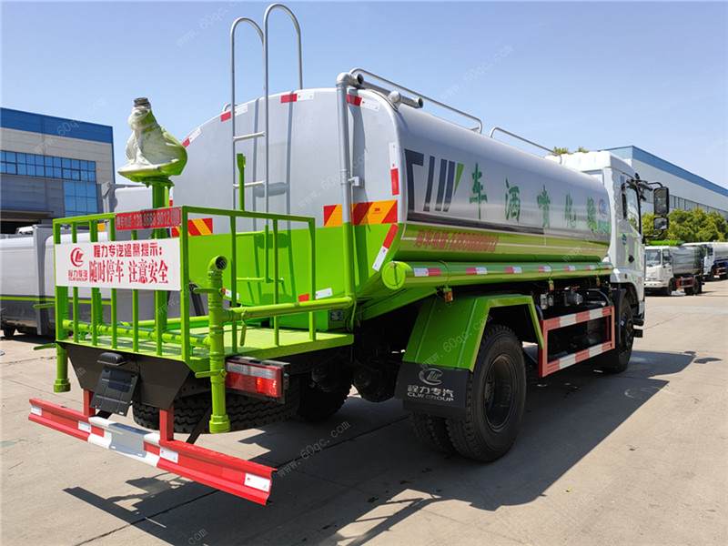 國(guó)六東風(fēng)專用底盤D3S灑水車