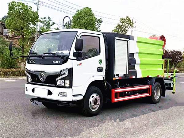 東風(fēng)福瑞卡F6抑塵車