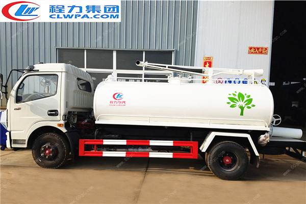 東風(fēng)多利卡D7吸糞車(chē)