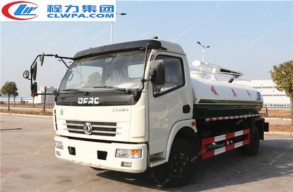 東風(fēng)多利卡8方吸糞車(chē)