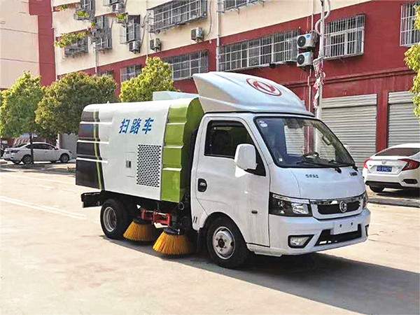 東風(fēng)途逸國六汽油3方掃路車