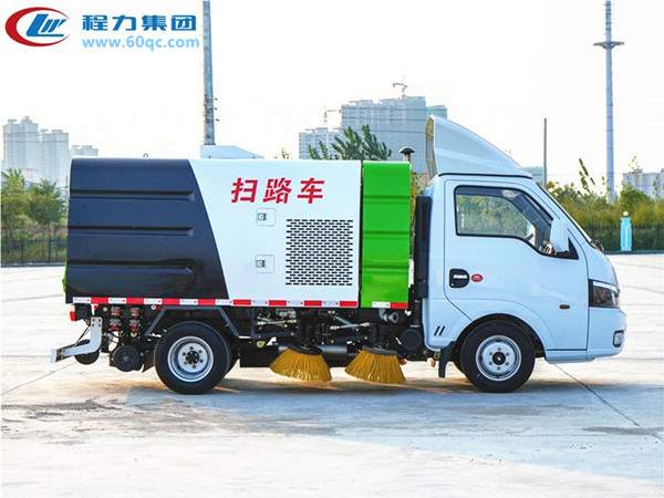 東風(fēng)途逸國(guó)六掃路車