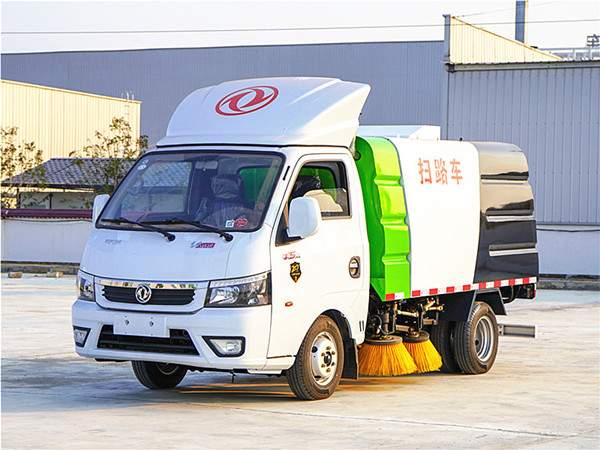東風(fēng)途逸國(guó)六掃路車