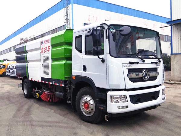 東風(fēng)多利卡D9洗掃車
