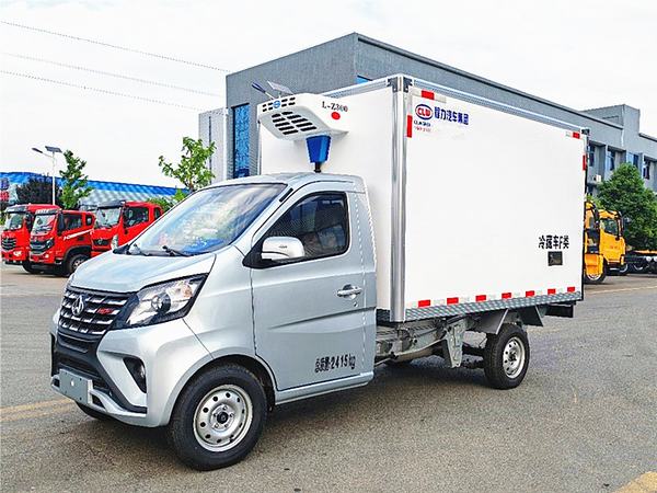 長(zhǎng)安新星卡冷藏車(chē)