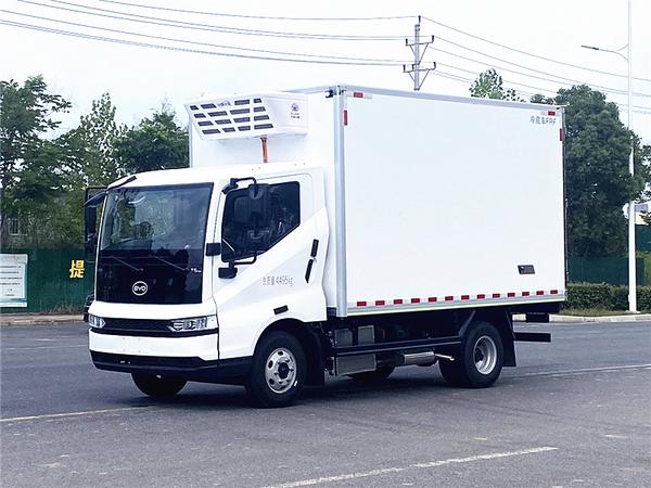 比亞迪T5DM混動(dòng)冷藏車
